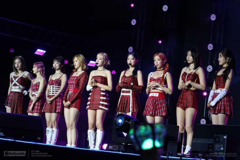 LOONA @ POPSTIVAL 2022 (HQ PHOTOS – SET 1) [20221021]