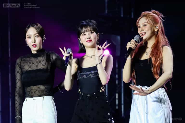 VIVIZ @ POPSTIVAL 2022 (HQ PHOTOS – SET 1) [20221021]