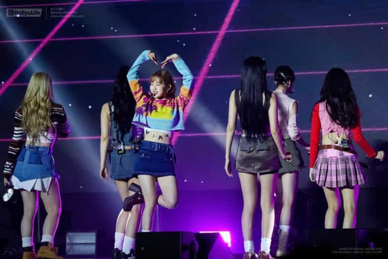 STAYC @ Hello STAYC 1st Fan Meeting in Manila (HQ PHOTOS – SET 2) [20221203]