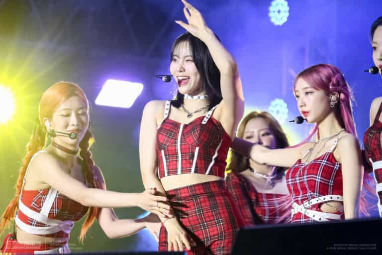 LOONA @ POPSTIVAL 2022 (HQ PHOTOS – SET 2) [20221021]