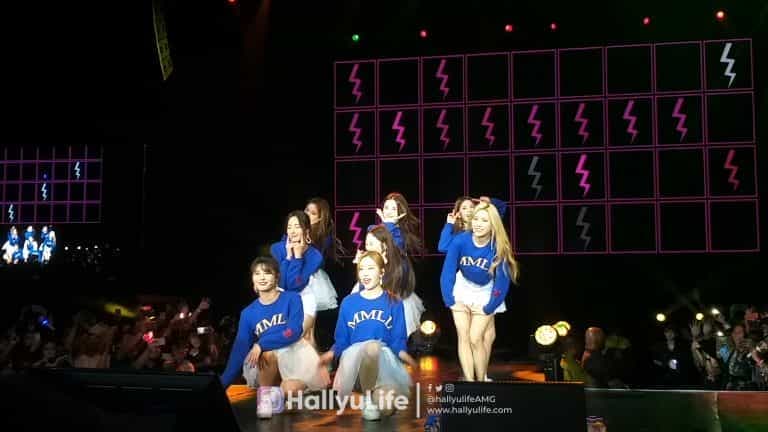 BINGO GAME – MOMOLAND LIVE PERFORMANCE FANCAM in MANILA by HallyuLife (2K) 20190125
