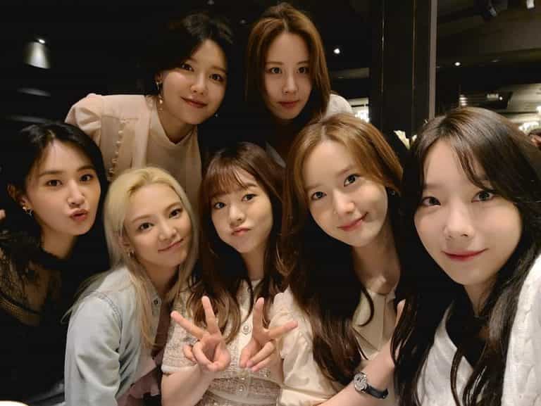 Girls’ Generation reunites for their manager’s wedding celebration