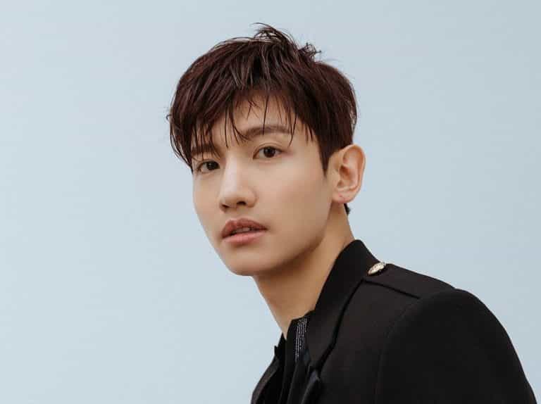 TVXQ’s Changmin announces engagement to his girlfriend