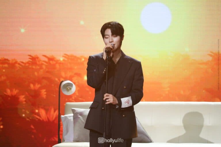 Hwang In Youp made his fans swooning for him all over again during his ‘In Love’ fan meeting, returns to his second home, the Philippines