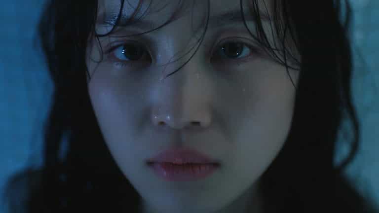 WATCH: Lee Hi returns with an inspiring MV for her digital single ‘HOLO’